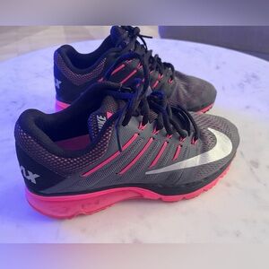 Nike Women's AirMax Excellerate  4, Gray and Pink, size 7